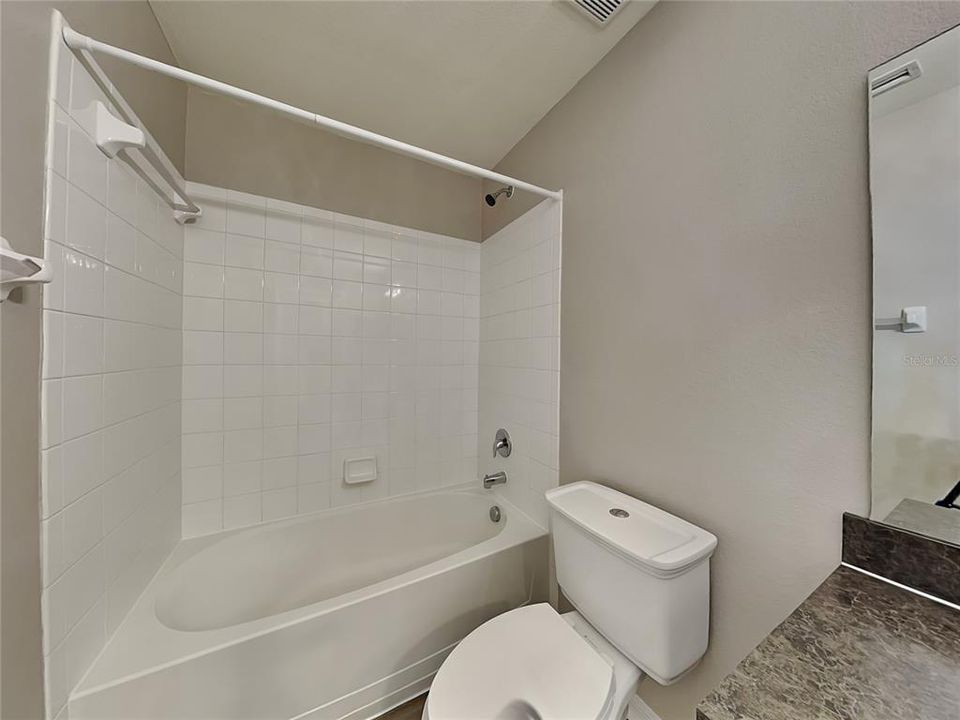 出租: $1,949 (3 贝兹, 2 浴室, 1478 平方英尺)