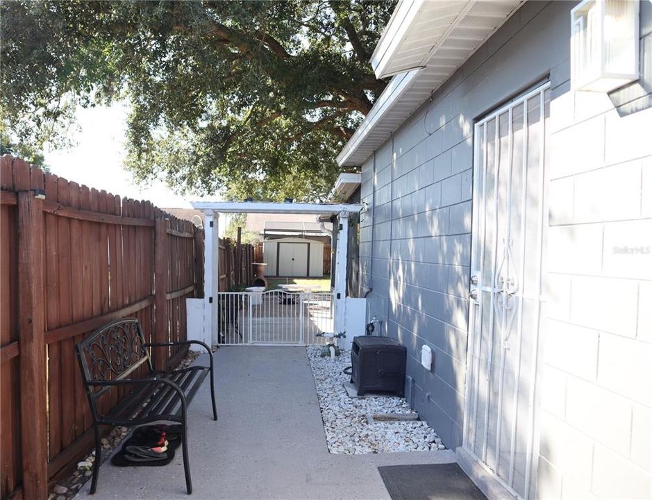 En Venta: $374,900 (4 camas, 2 baños, 1313 Pies cuadrados)