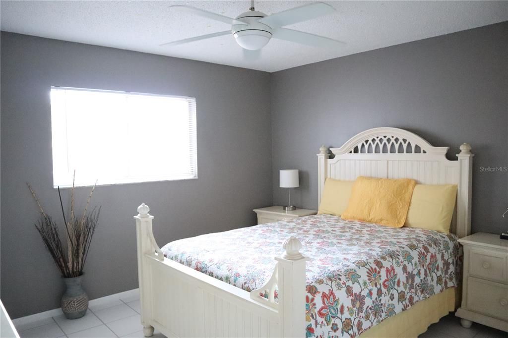 En Venta: $374,900 (4 camas, 2 baños, 1313 Pies cuadrados)