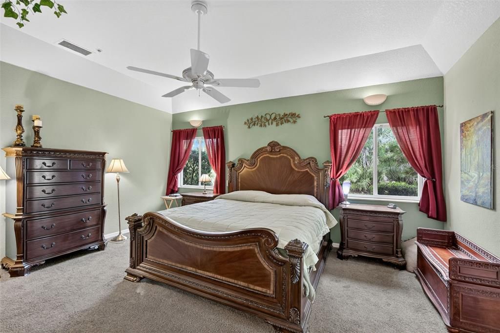 For Sale: $798,000 (3 beds, 2 baths, 2420 Square Feet)