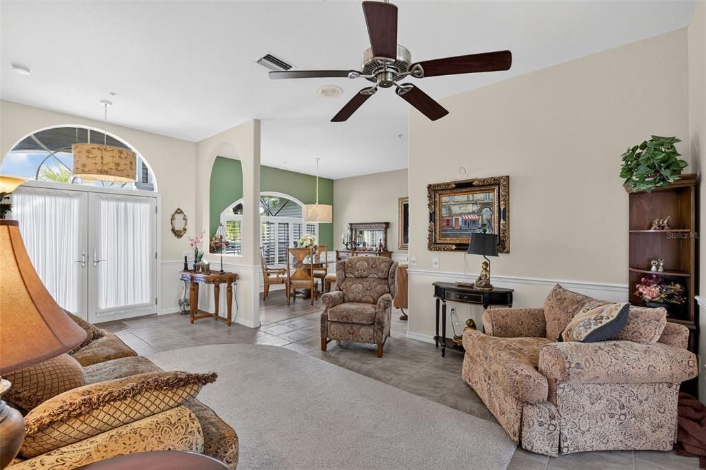 For Sale: $798,000 (3 beds, 2 baths, 2420 Square Feet)