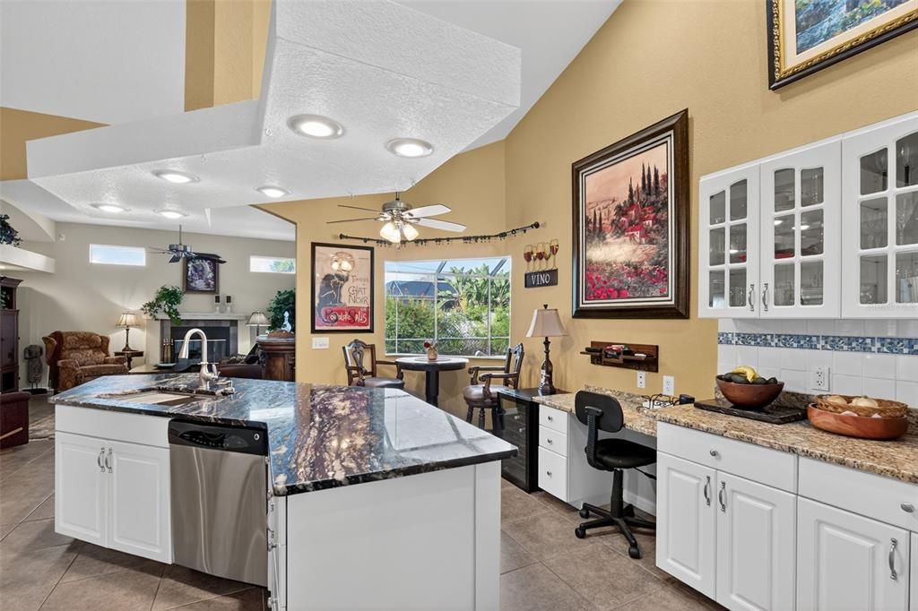 For Sale: $798,000 (3 beds, 2 baths, 2420 Square Feet)