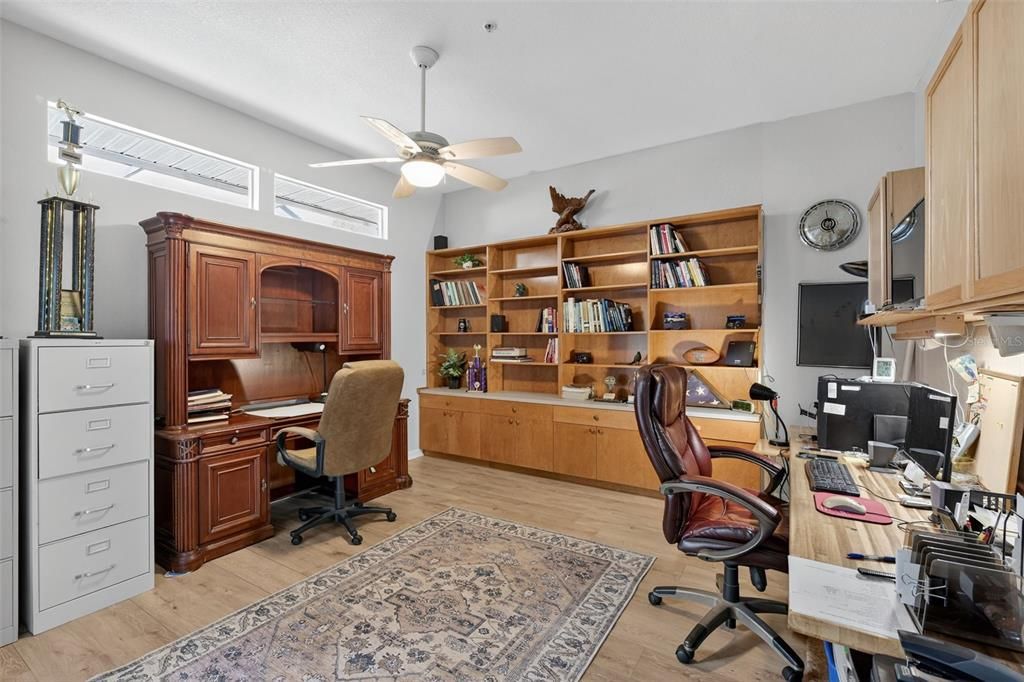 For Sale: $798,000 (3 beds, 2 baths, 2420 Square Feet)