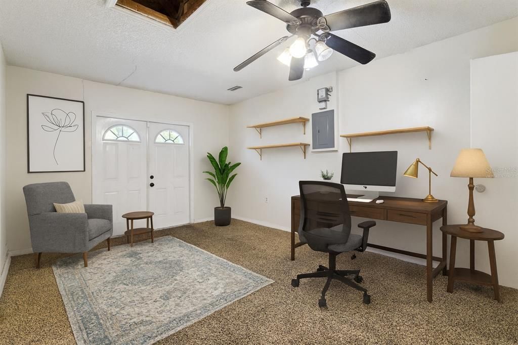 待售: $182,000 (3 贝兹, 1 浴室, 1250 平方英尺)