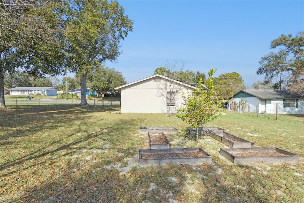 待售: $182,000 (3 贝兹, 1 浴室, 1250 平方英尺)