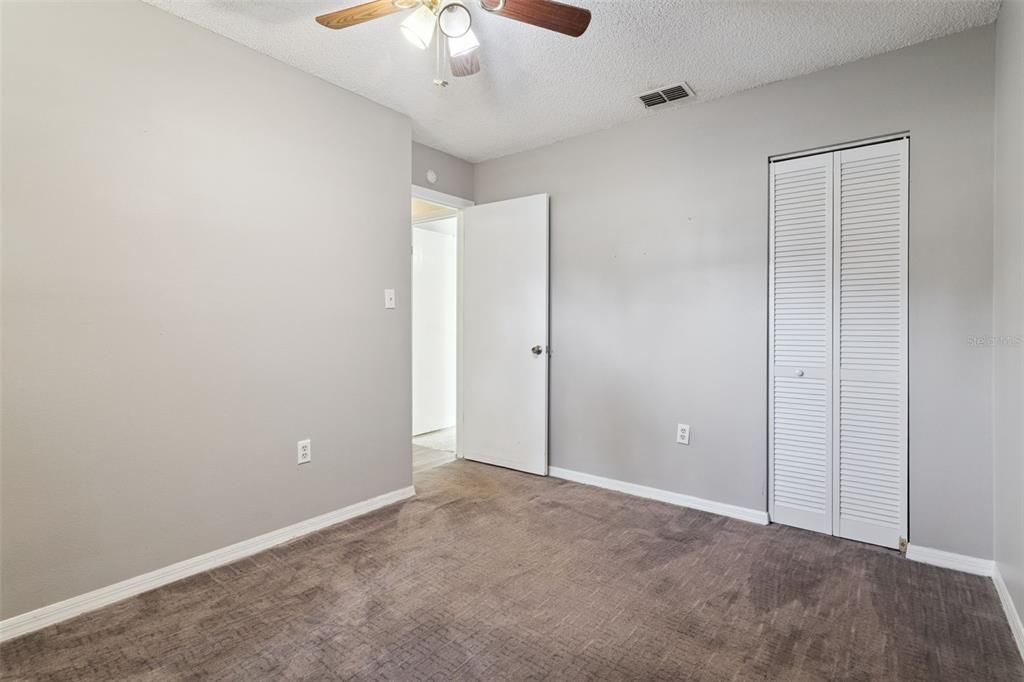 待售: $182,000 (3 贝兹, 1 浴室, 1250 平方英尺)