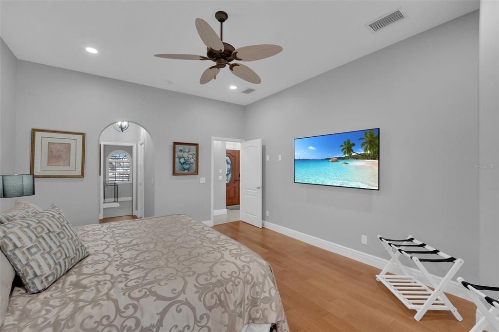 For Rent: $6,500 (3 beds, 2 baths, 2197 Square Feet)