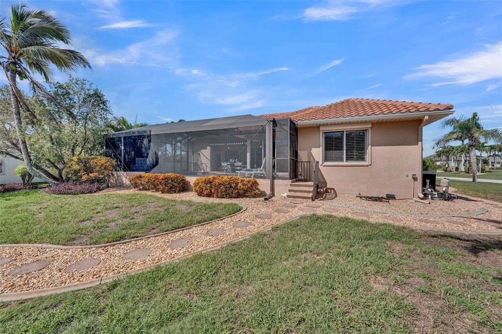 For Rent: $6,500 (3 beds, 2 baths, 2197 Square Feet)