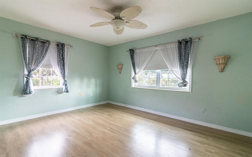 En Venta: $289,900 (3 camas, 1 baños, 1146 Pies cuadrados)