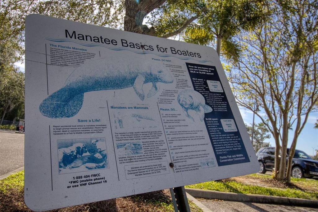 For Rent: $1,850 (2 beds, 1 baths, 887 Square Feet)