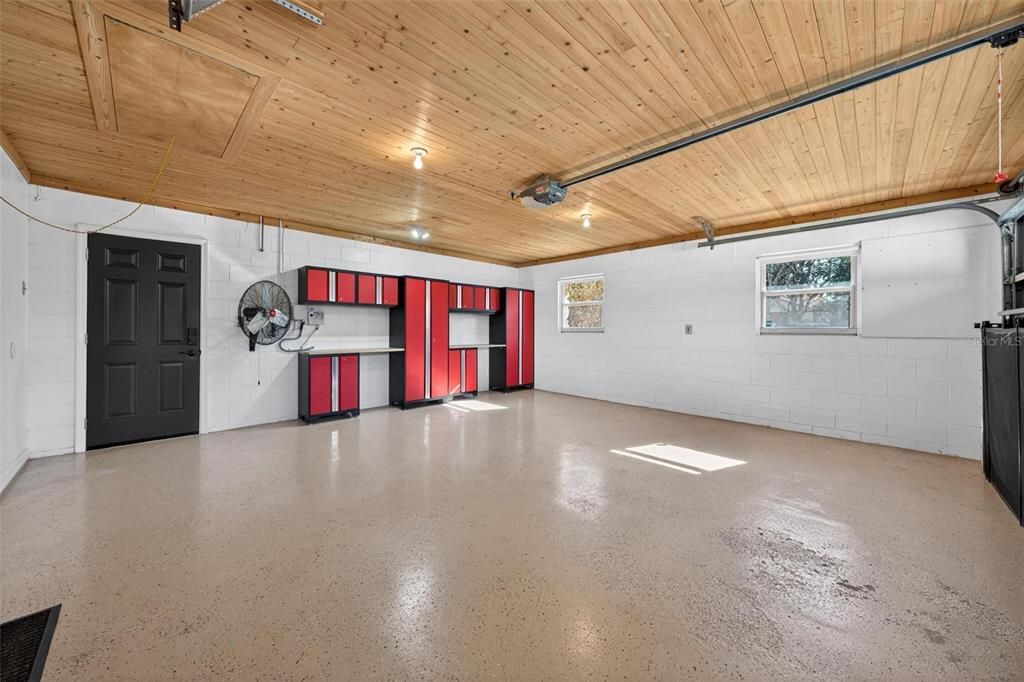 合同活跃: $460,000 (3 贝兹, 2 浴室, 1676 平方英尺)