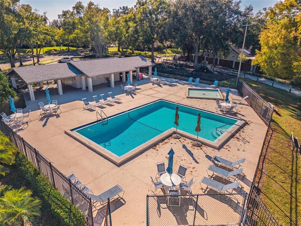 合同活跃: $460,000 (3 贝兹, 2 浴室, 1676 平方英尺)