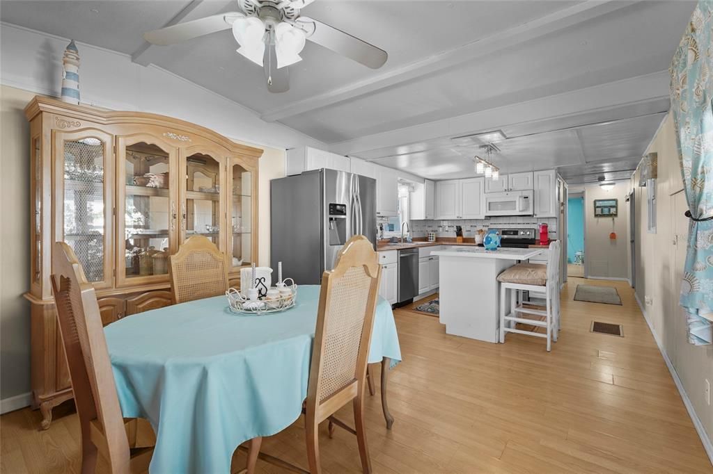 En Venta: $160,000 (2 camas, 1 baños, 872 Pies cuadrados)