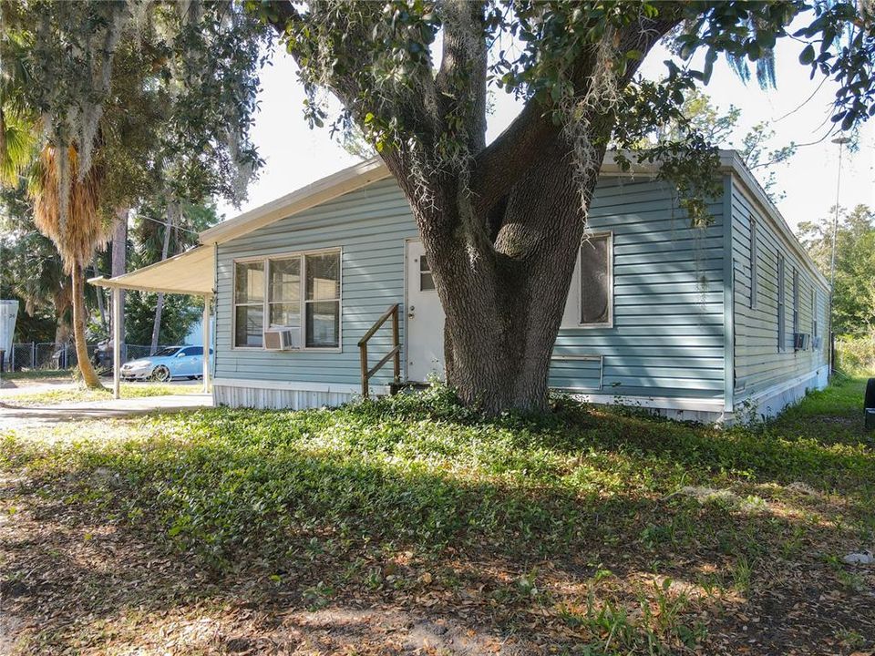 For Sale: $95,000 (4 beds, 2 baths, 1680 Square Feet)