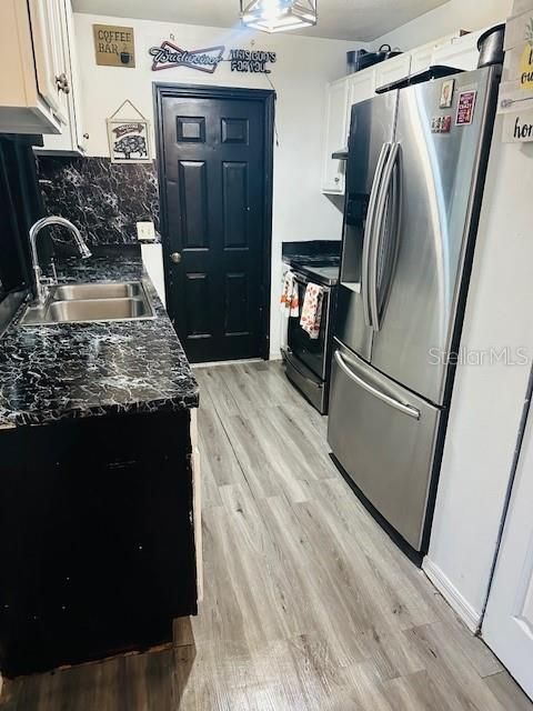 На продажу: $224,999 (3 спален, 2 ванн, 1144 Квадратных фут)