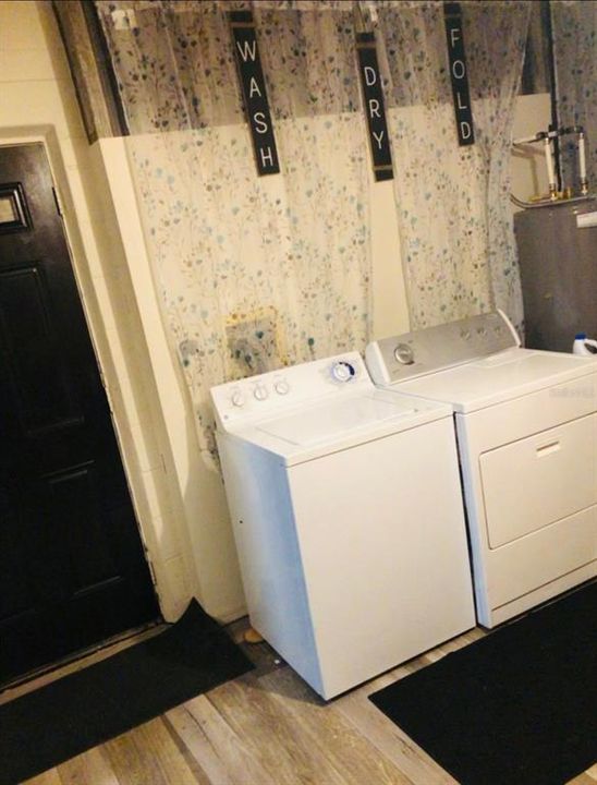 На продажу: $224,999 (3 спален, 2 ванн, 1144 Квадратных фут)