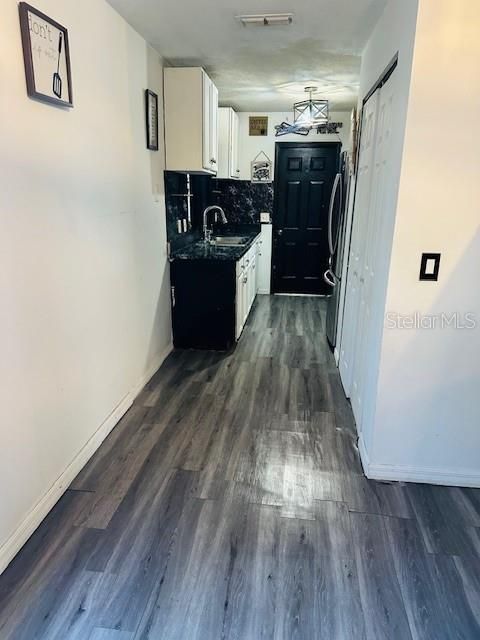 На продажу: $224,999 (3 спален, 2 ванн, 1144 Квадратных фут)