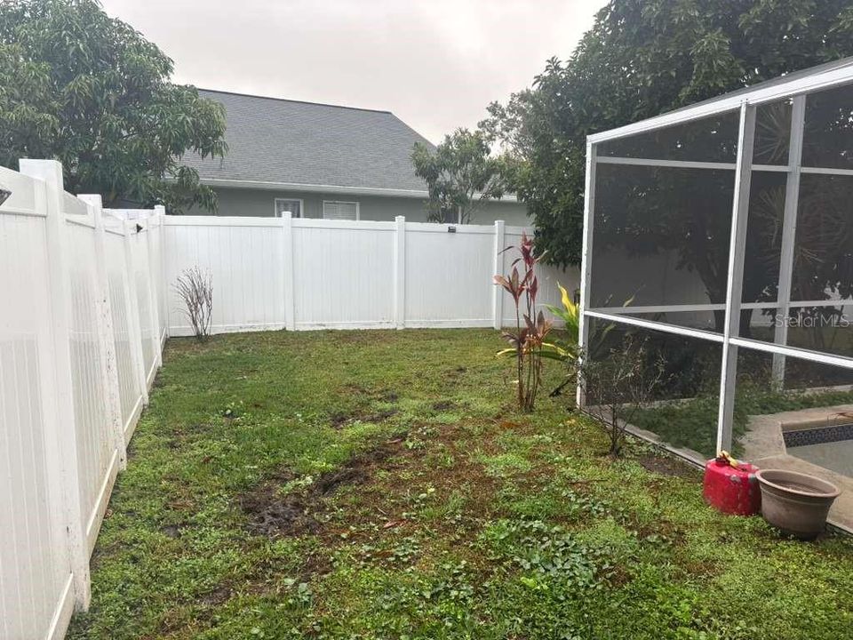 На продажу: $329,900 (3 спален, 2 ванн, 1237 Квадратных фут)