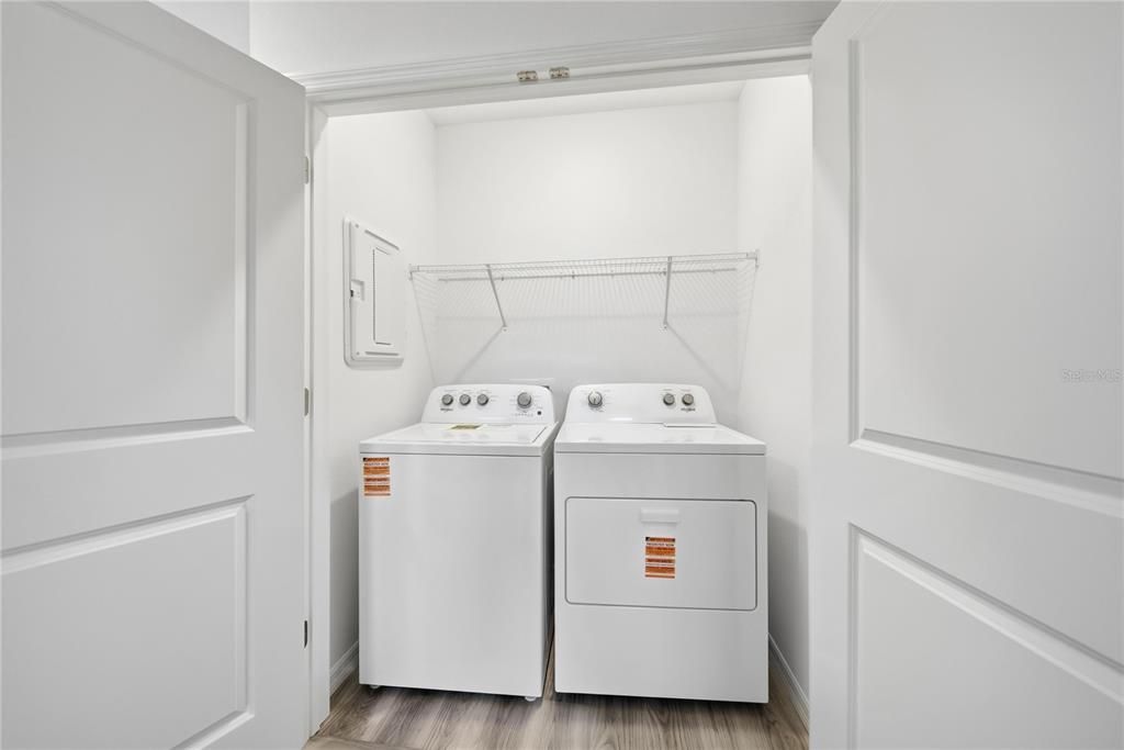 For Rent: $2,300 (3 beds, 2 baths, 1463 Square Feet)