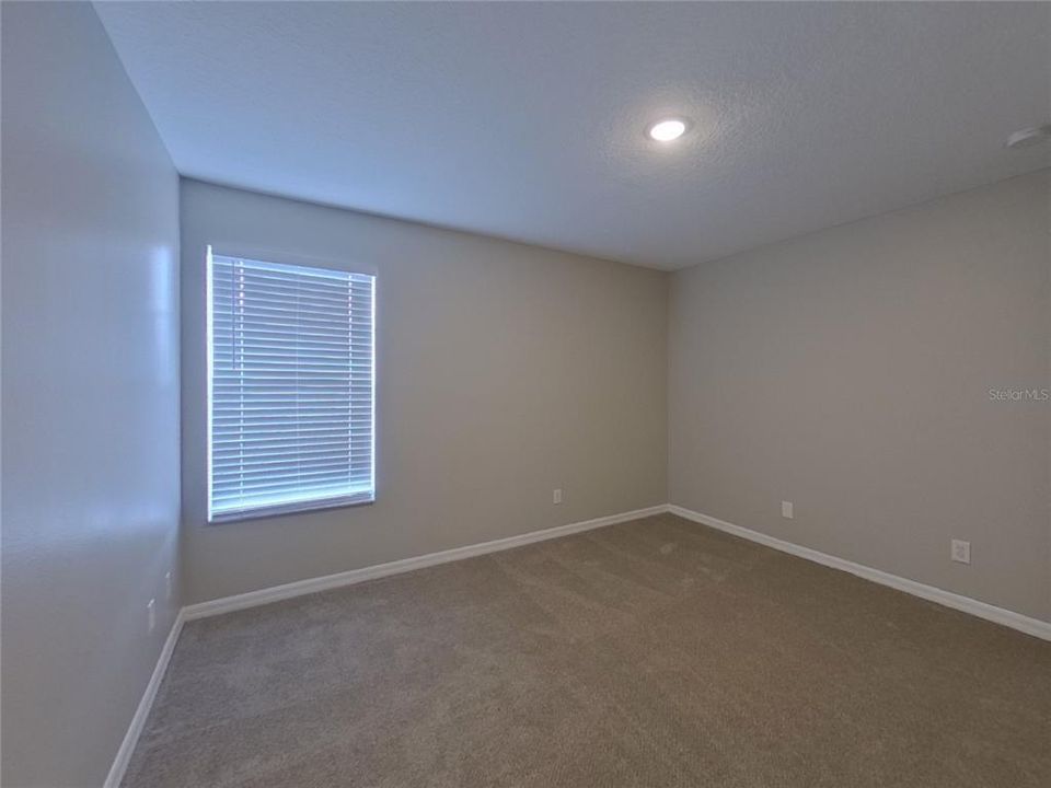 En Renta: $2,529 (4 camas, 3 baños, 2810 Pies cuadrados)