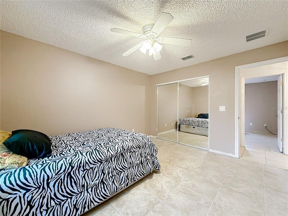 For Sale: $325,000 (3 beds, 2 baths, 1565 Square Feet)