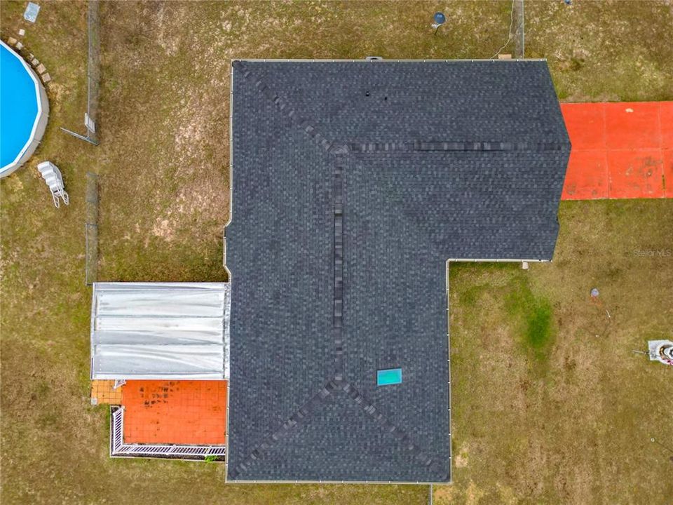 For Sale: $325,000 (3 beds, 2 baths, 1565 Square Feet)