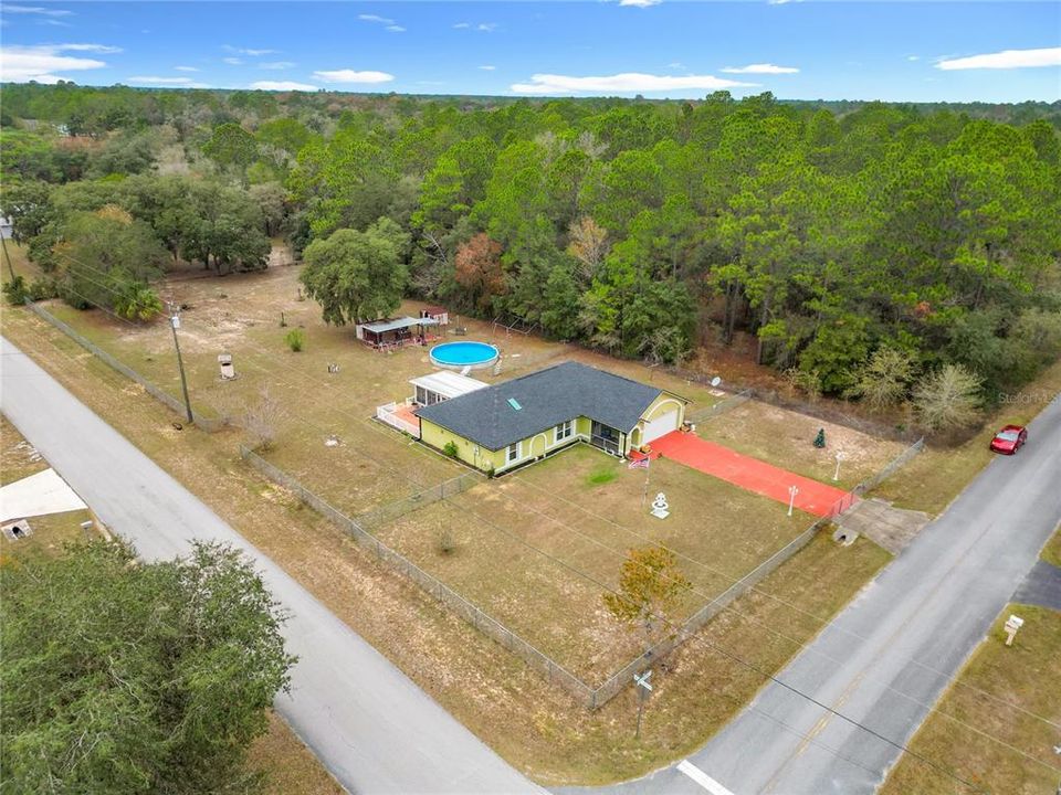 For Sale: $325,000 (3 beds, 2 baths, 1565 Square Feet)