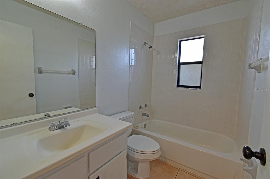 En Renta: $1,650 (3 camas, 2 baños, 1114 Pies cuadrados)