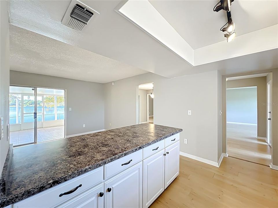 For Sale: $479,900 (3 beds, 2 baths, 1651 Square Feet)