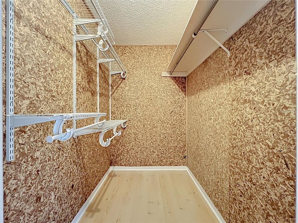 For Sale: $479,900 (3 beds, 2 baths, 1651 Square Feet)