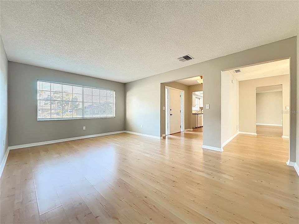For Sale: $479,900 (3 beds, 2 baths, 1651 Square Feet)