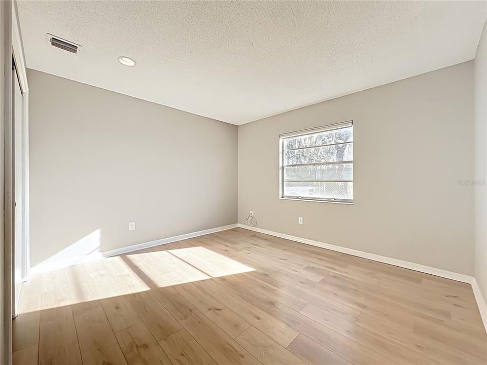 For Sale: $479,900 (3 beds, 2 baths, 1651 Square Feet)