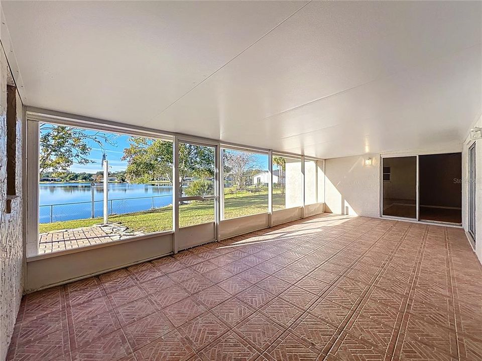 For Sale: $479,900 (3 beds, 2 baths, 1651 Square Feet)