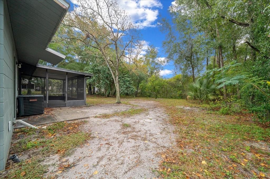 For Sale: $274,900 (3 beds, 1 baths, 1175 Square Feet)