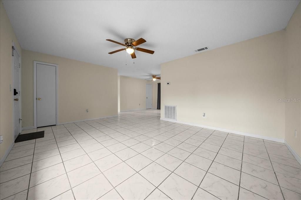 For Sale: $274,900 (3 beds, 1 baths, 1175 Square Feet)