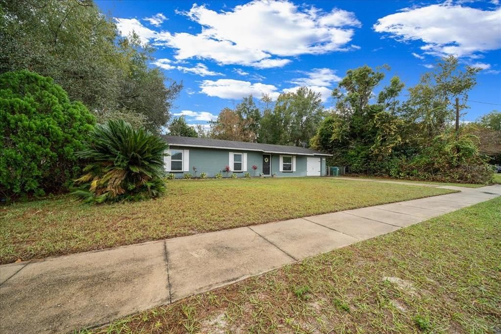 For Sale: $274,900 (3 beds, 1 baths, 1175 Square Feet)