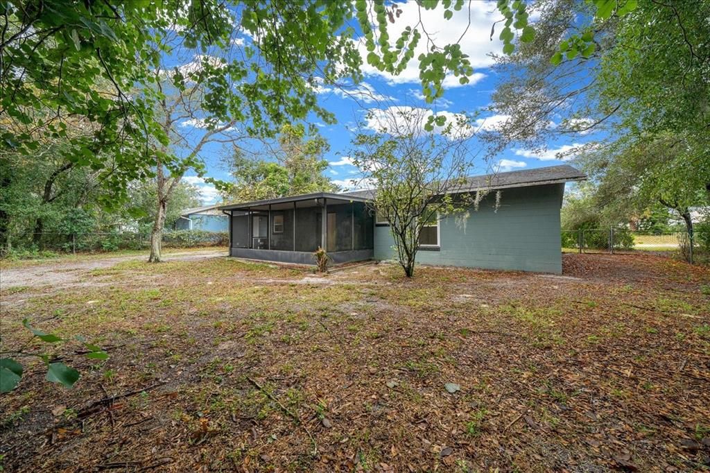 For Sale: $274,900 (3 beds, 1 baths, 1175 Square Feet)