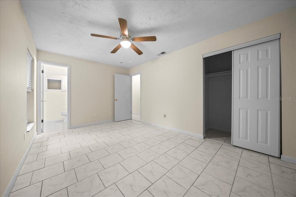 For Sale: $274,900 (3 beds, 1 baths, 1175 Square Feet)