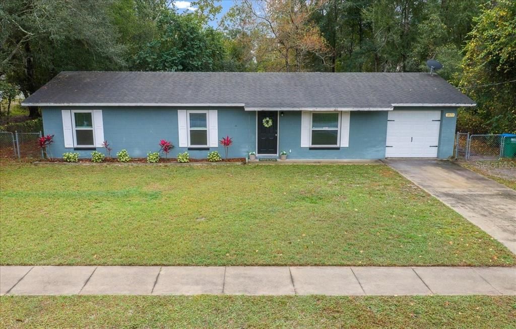 For Sale: $274,900 (3 beds, 1 baths, 1175 Square Feet)