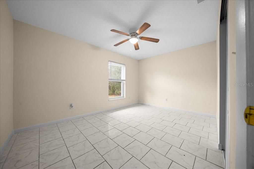 For Sale: $274,900 (3 beds, 1 baths, 1175 Square Feet)