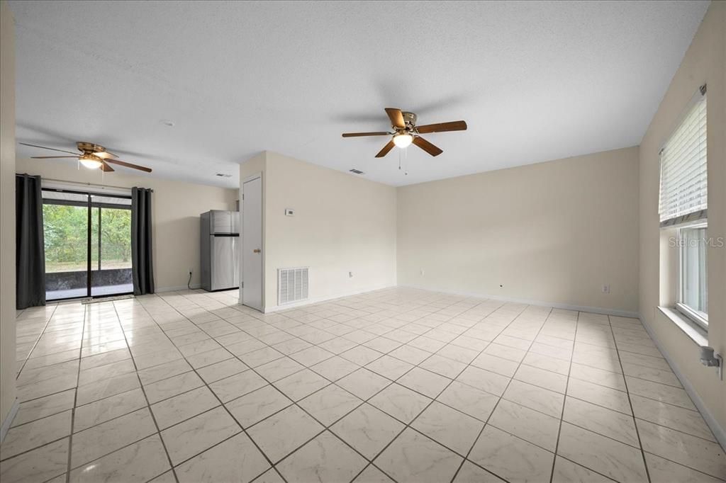 For Sale: $274,900 (3 beds, 1 baths, 1175 Square Feet)