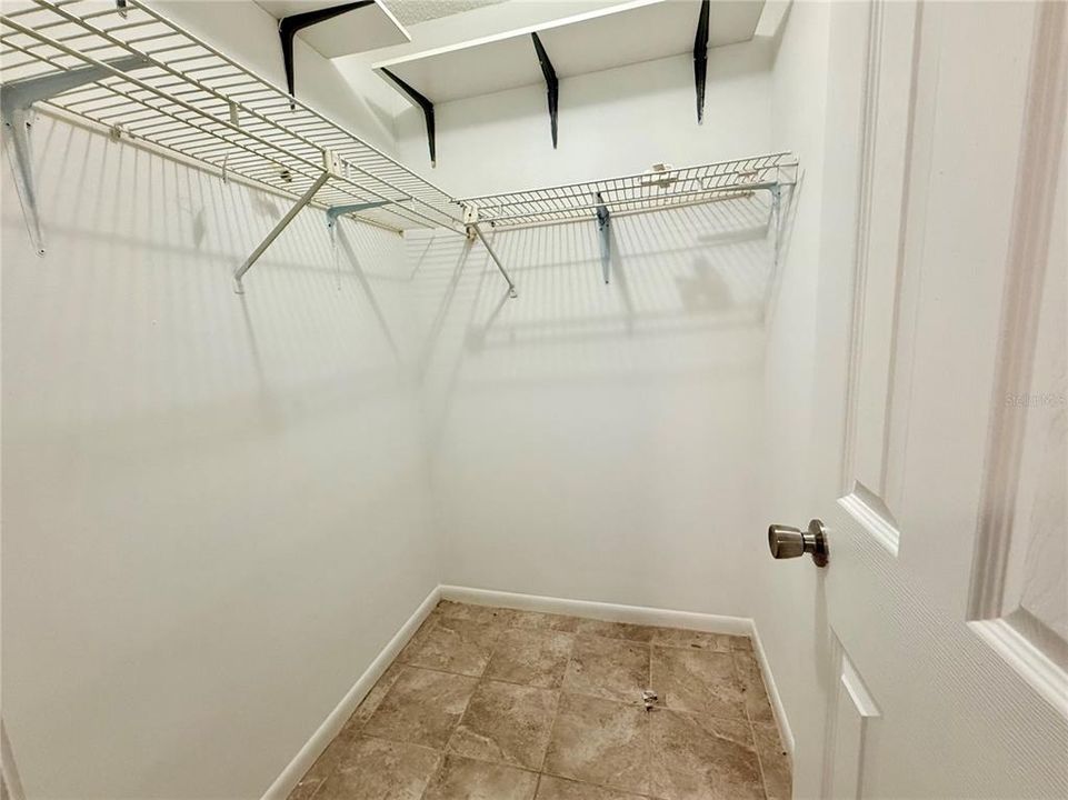 For Rent: $1,800 (2 beds, 2 baths, 1040 Square Feet)