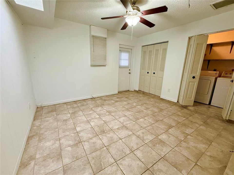For Rent: $1,800 (2 beds, 2 baths, 1040 Square Feet)