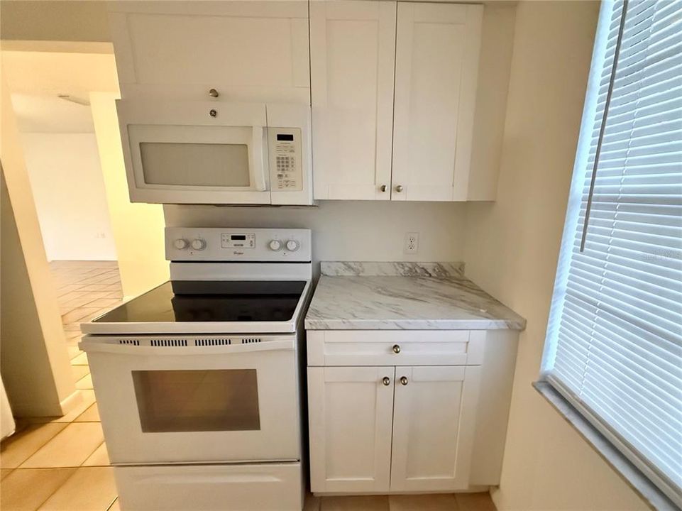 For Rent: $1,800 (2 beds, 2 baths, 1040 Square Feet)