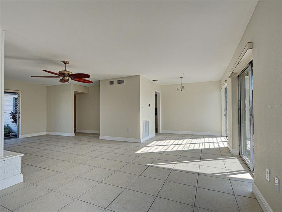 На продажу: $242,500 (3 спален, 2 ванн, 1505 Квадратных фут)