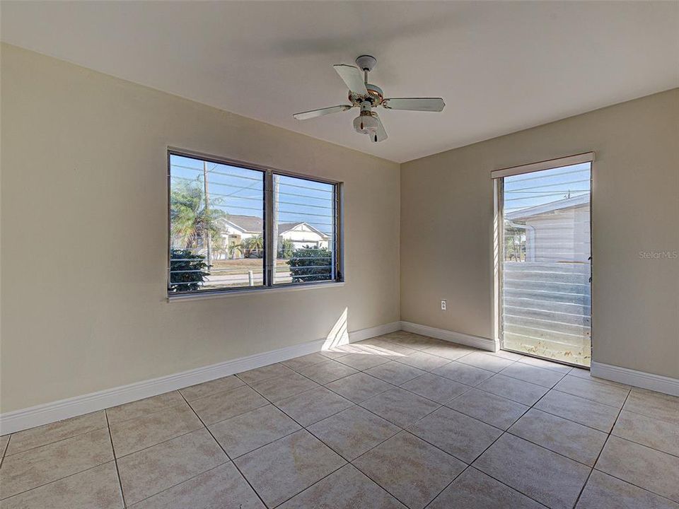 На продажу: $242,500 (3 спален, 2 ванн, 1505 Квадратных фут)