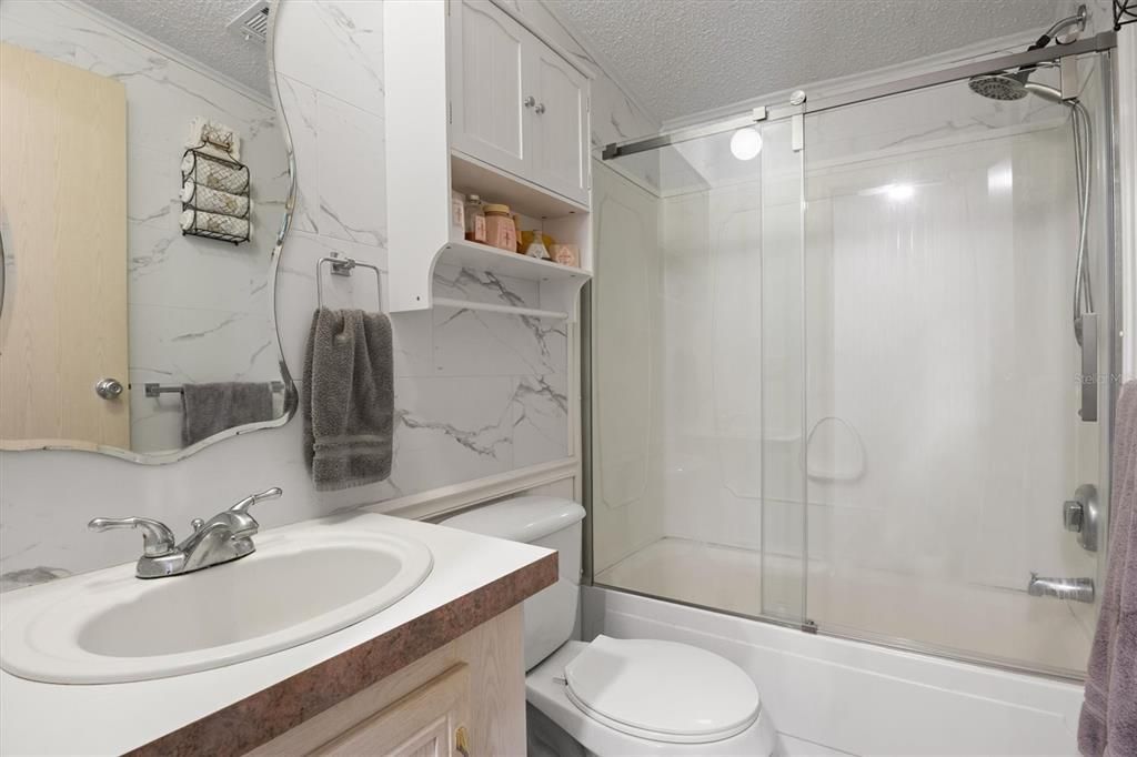 На продажу: $185,000 (3 спален, 2 ванн, 1296 Квадратных фут)