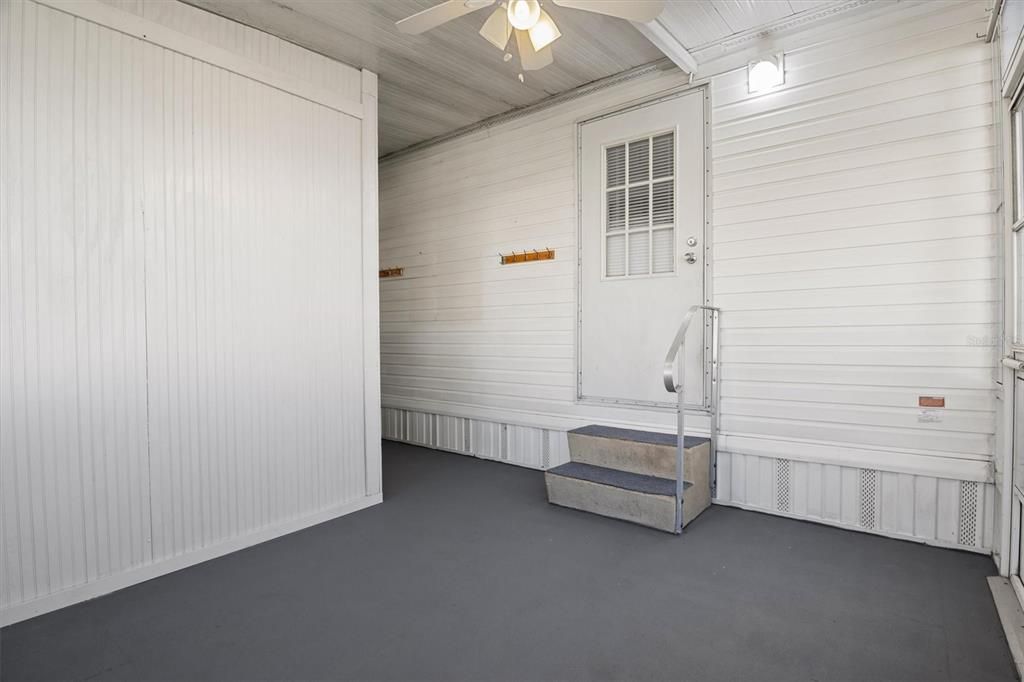 На продажу: $185,000 (3 спален, 2 ванн, 1296 Квадратных фут)