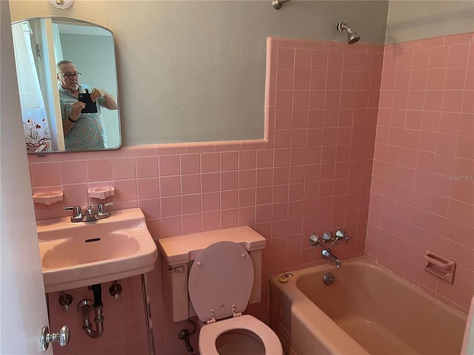 For Rent: $1,825 (2 beds, 2 baths, 1120 Square Feet)