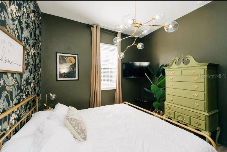 For Rent: $4,500 (4 beds, 2 baths, 1599 Square Feet)